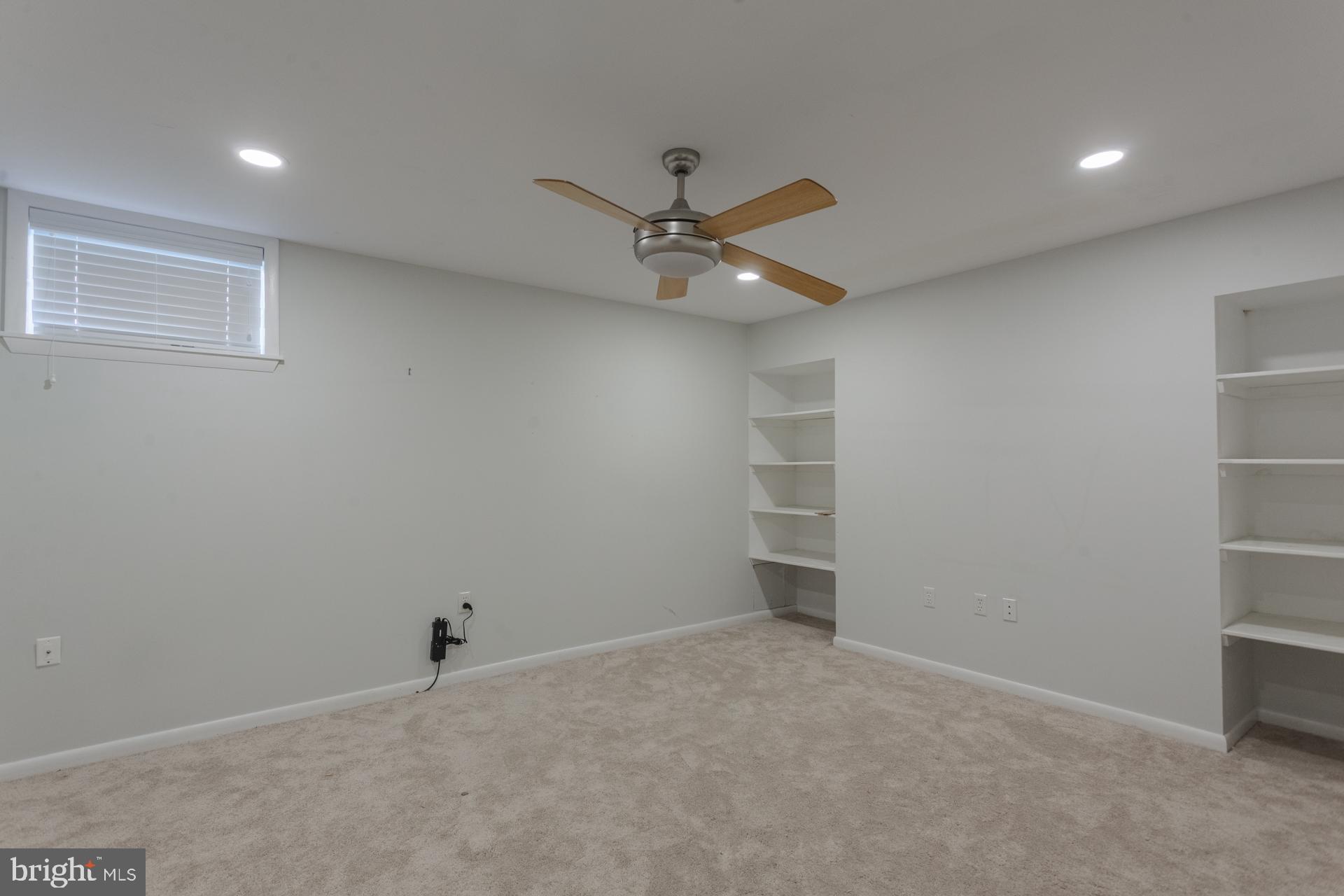 HILLS AT NORTHAMPT - Residential