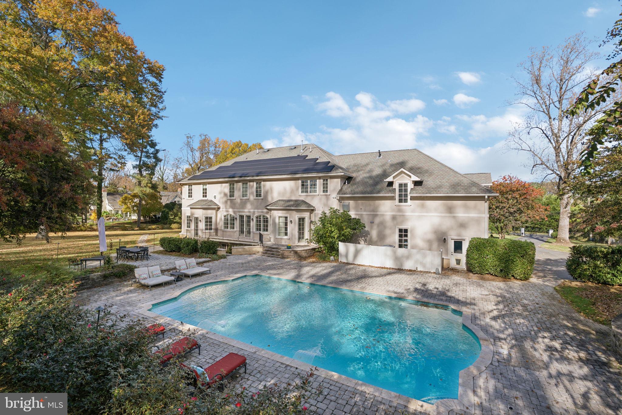 POTOMAC MANOR - Residential