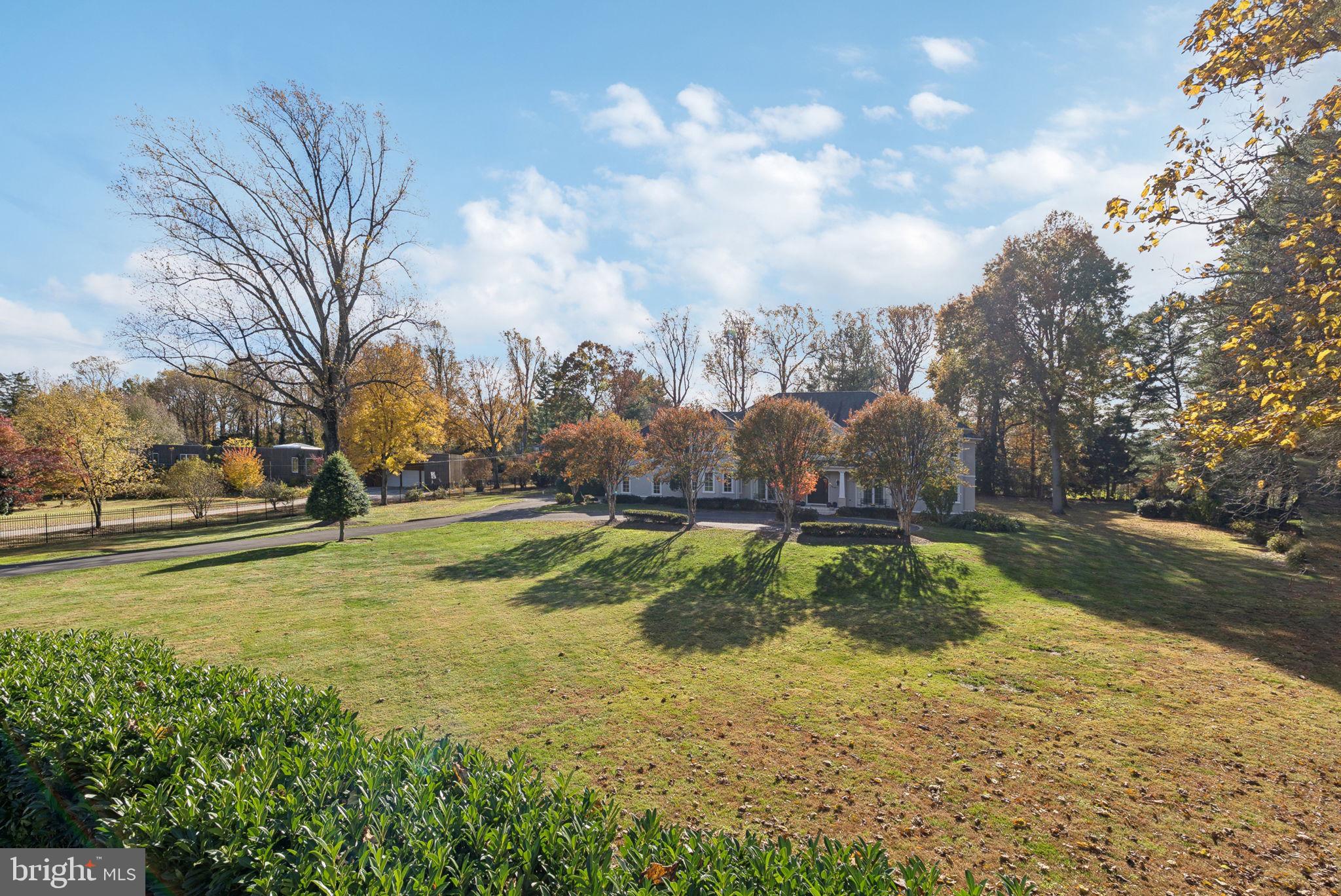 POTOMAC MANOR - Residential