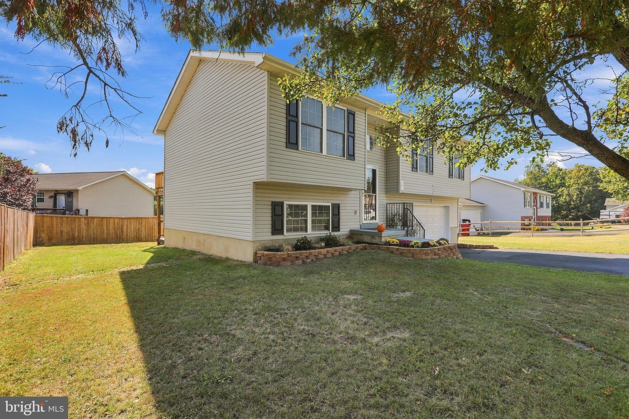 153 IDYLLWOOD DRIVE