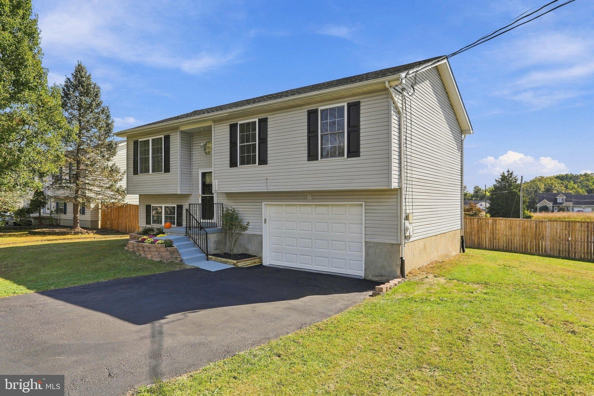 153 IDYLLWOOD DRIVE