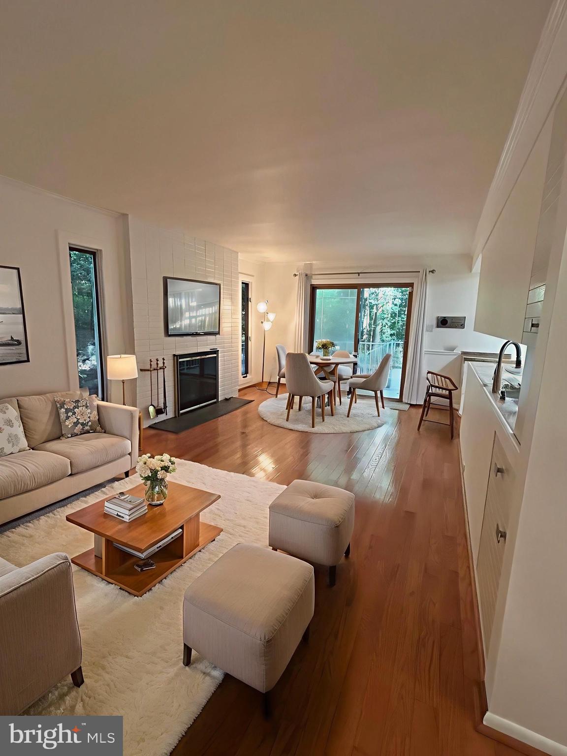 WHITFORD HILLS - Residential