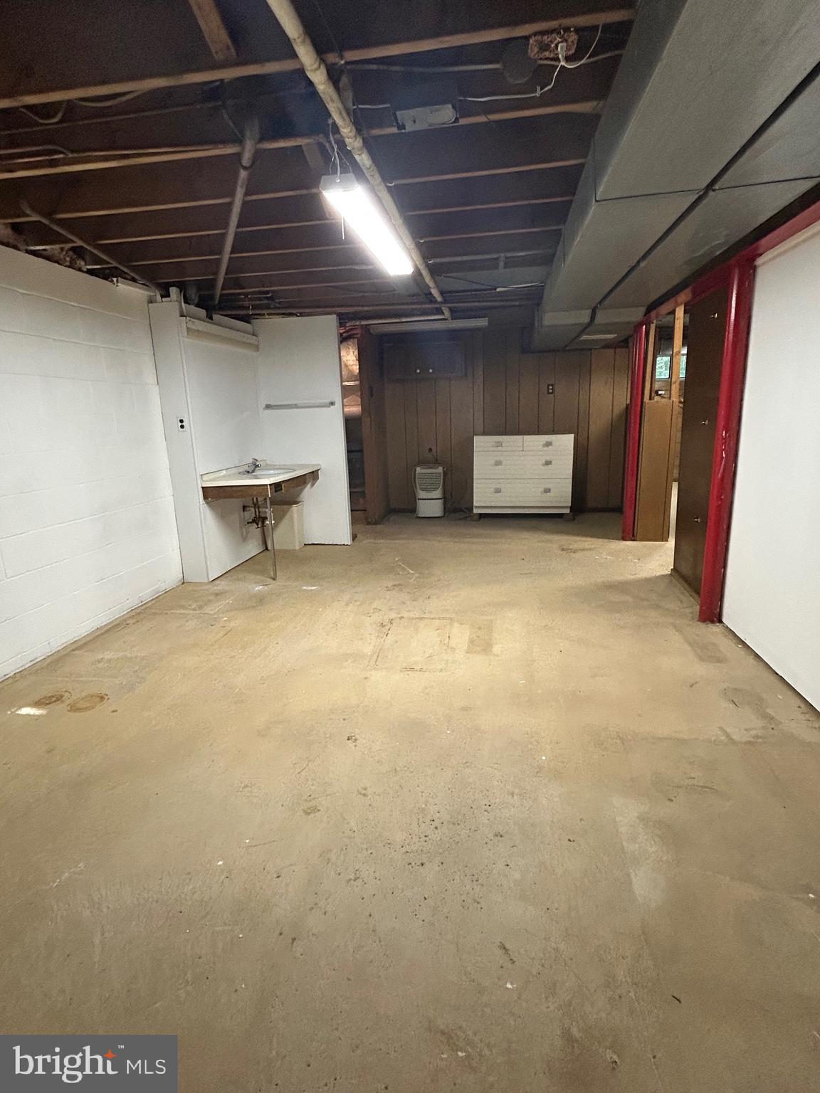 WHITFORD HILLS - Residential