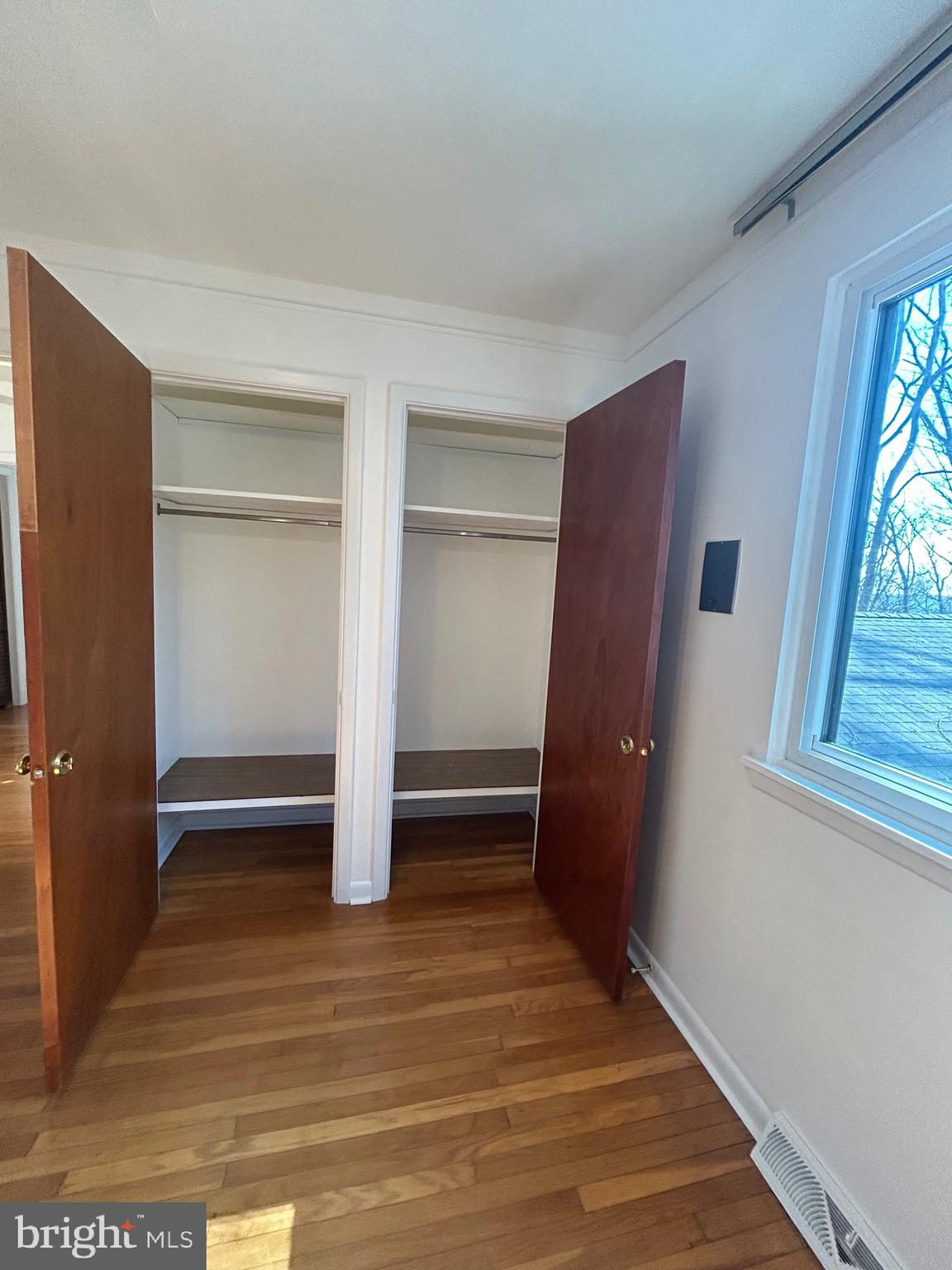 WHITFORD HILLS - Residential