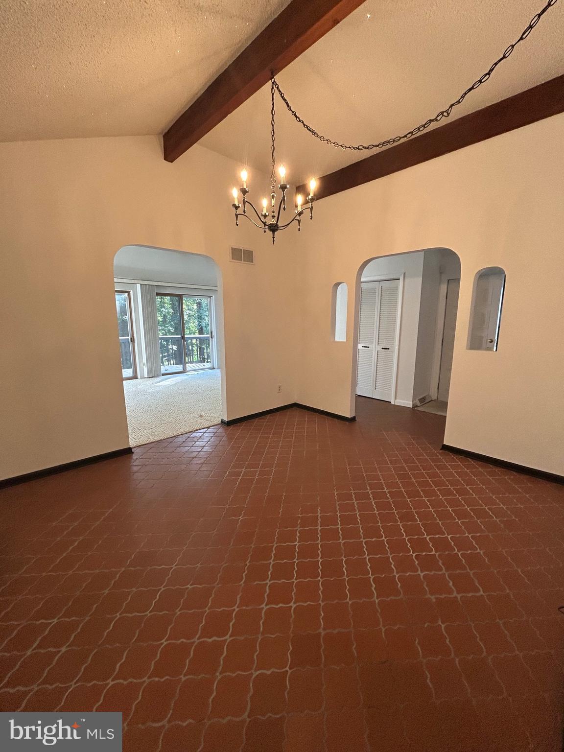 WHITFORD HILLS - Residential