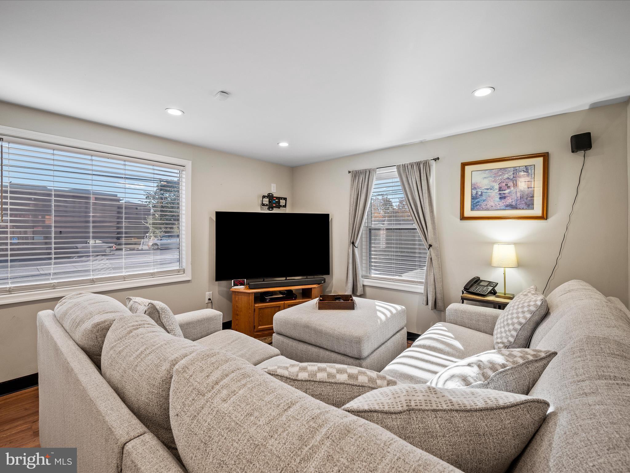 COLLEGE HEIGHTS - Commercial Sale