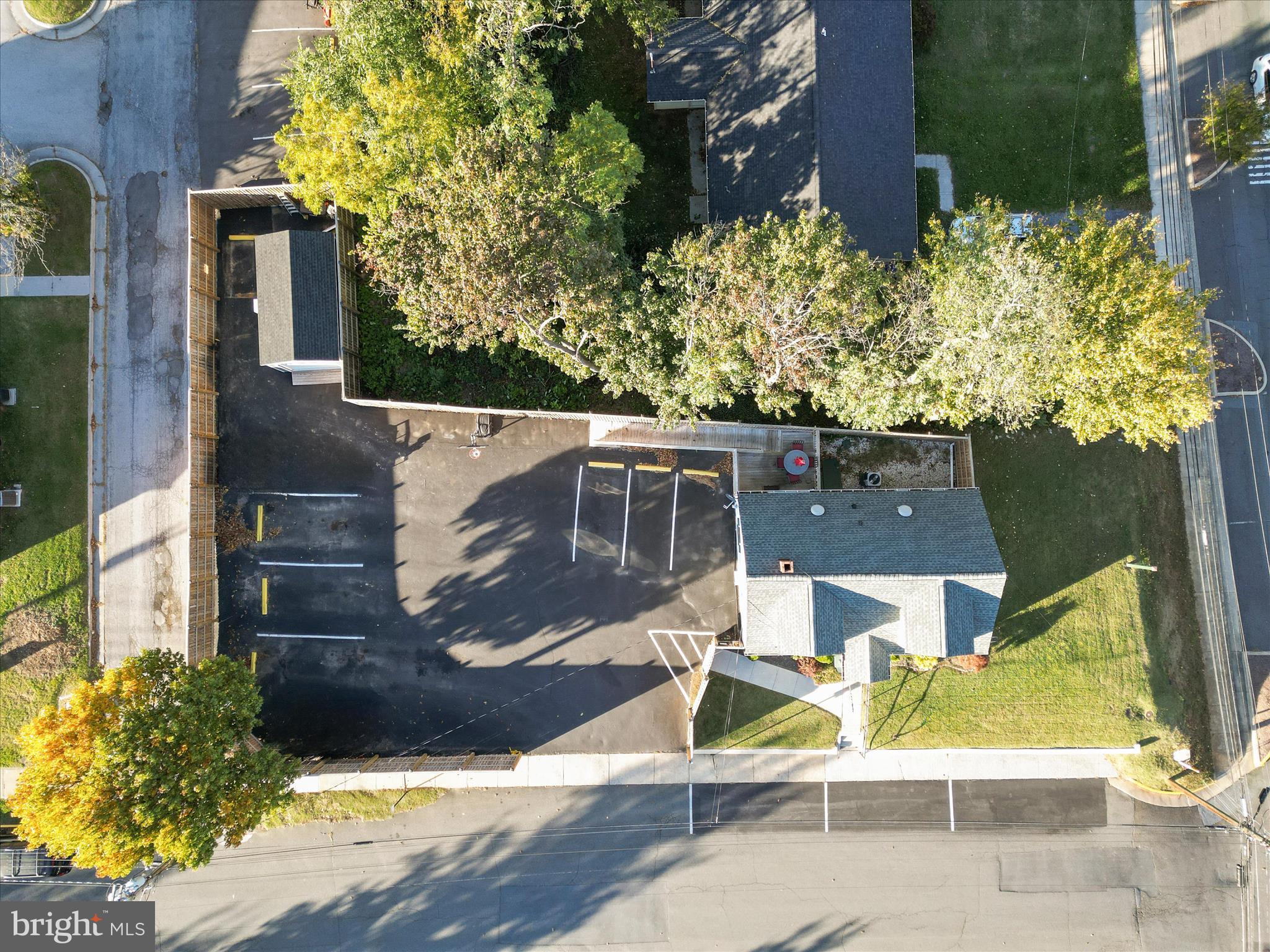 COLLEGE HEIGHTS - Commercial Sale