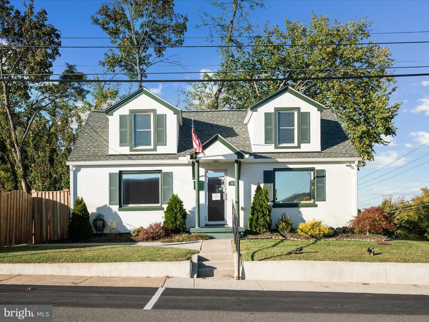 Endless possibilities with this versatile property in the heart of Front Royal! Zoned R3,. The property can be used for residential or commercial purposes. Fully renovated! Features include three bedrooms, an office with front entrance,  living room, kitchen and full bath. Ideal for a home-based business, or personal residence. This property has potential for 5 offices. Great opportunity for a salon, real estate office, or construction company. Ample parking for customers or for parking equipment. Conveniently located near downtown, shopping, dining, and commuter routes. A unique opportunity to own a flexible property with great potential!