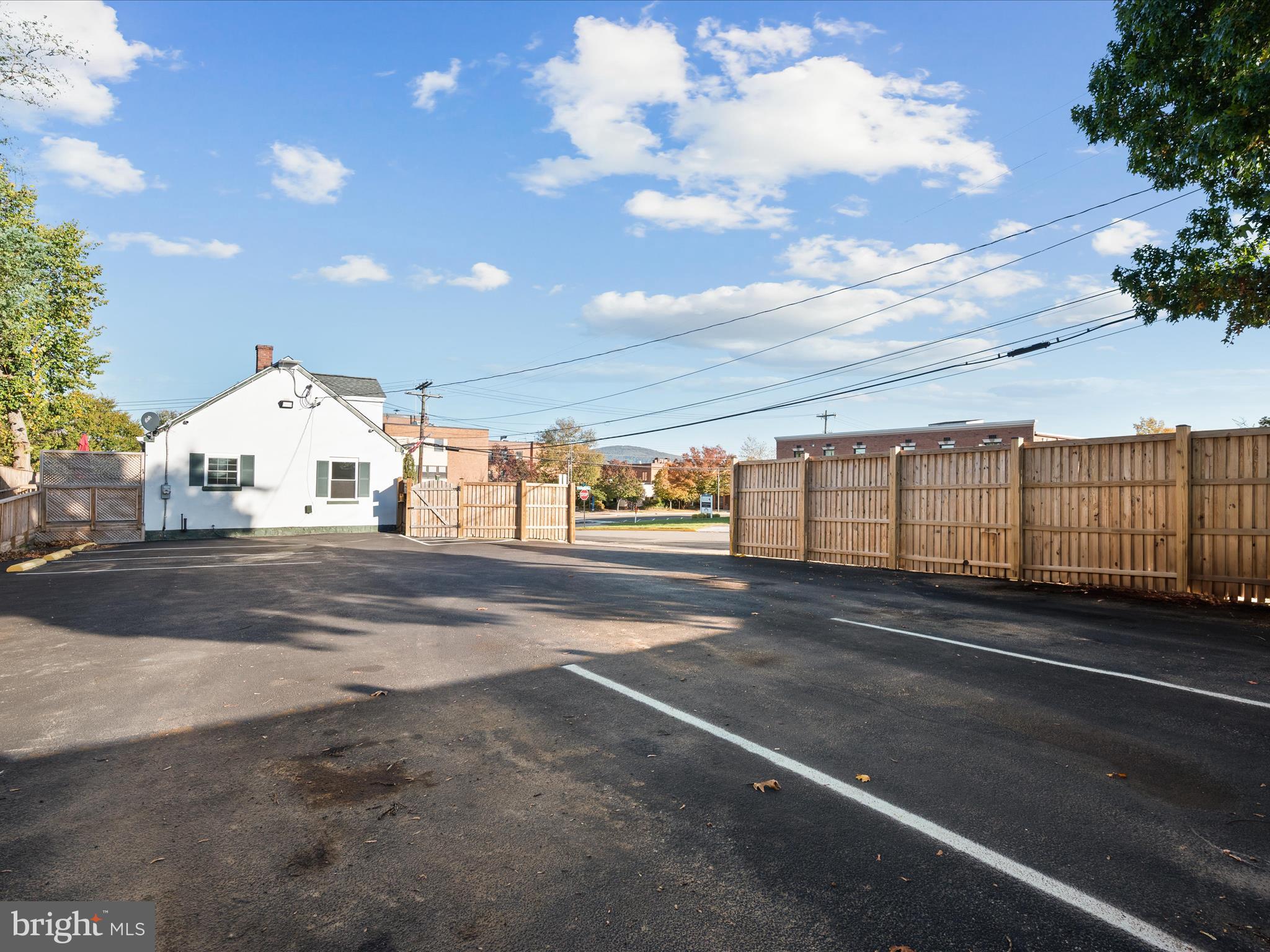 COLLEGE HEIGHTS - Commercial Sale