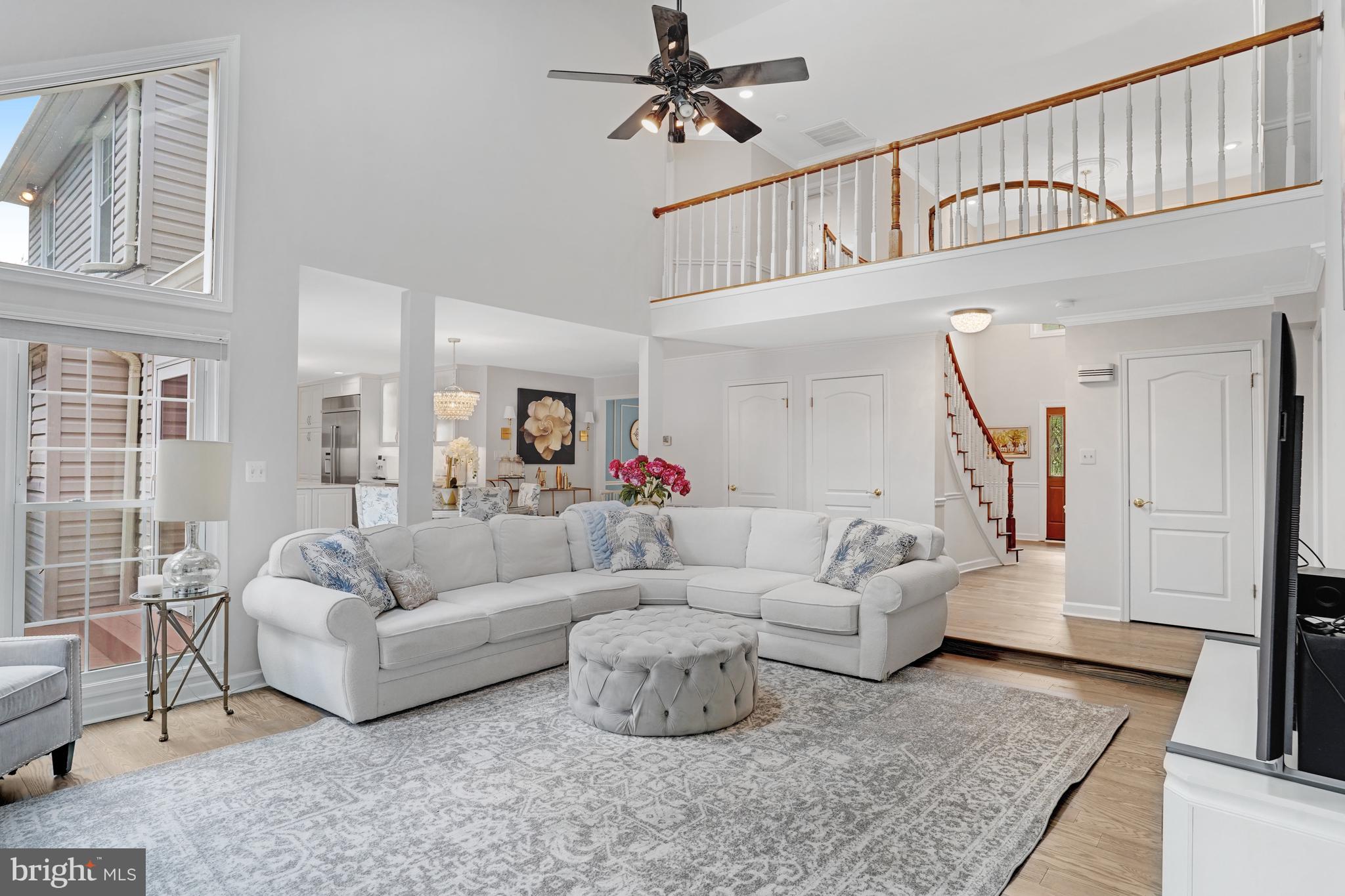 BURKE LAKE ESTATES - Residential