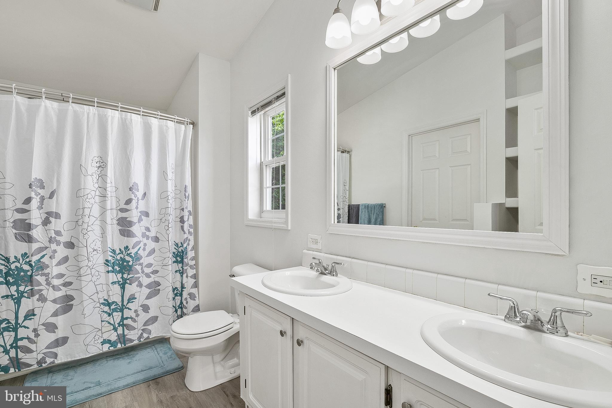 NEW COLONY VILLAGE - Residential