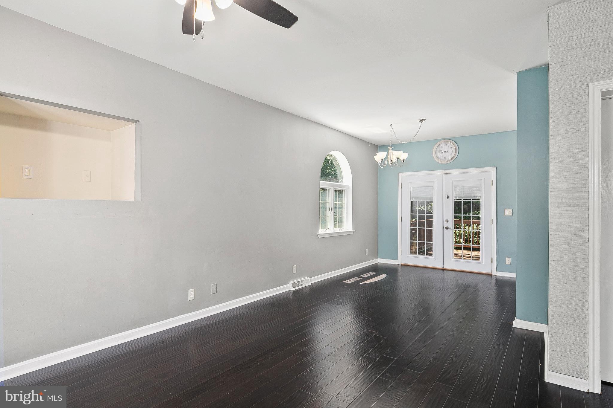 NEW COLONY VILLAGE - Residential