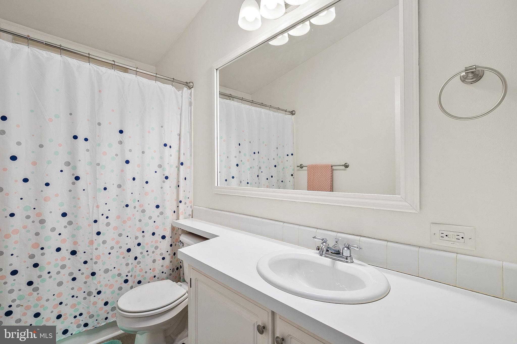 NEW COLONY VILLAGE - Residential