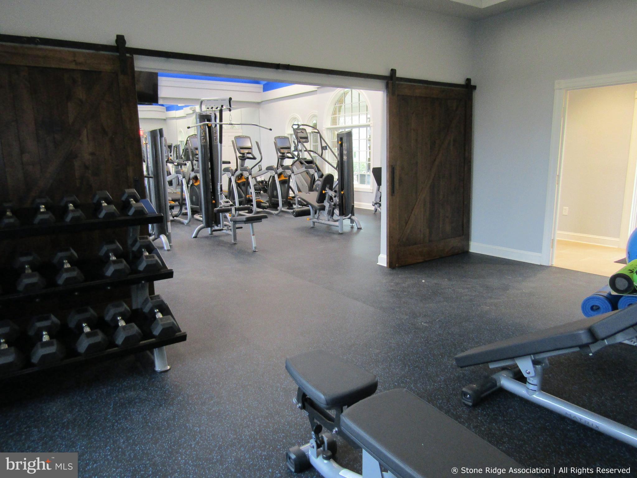 STONE RIDGE LANDBAY 5R - Residential