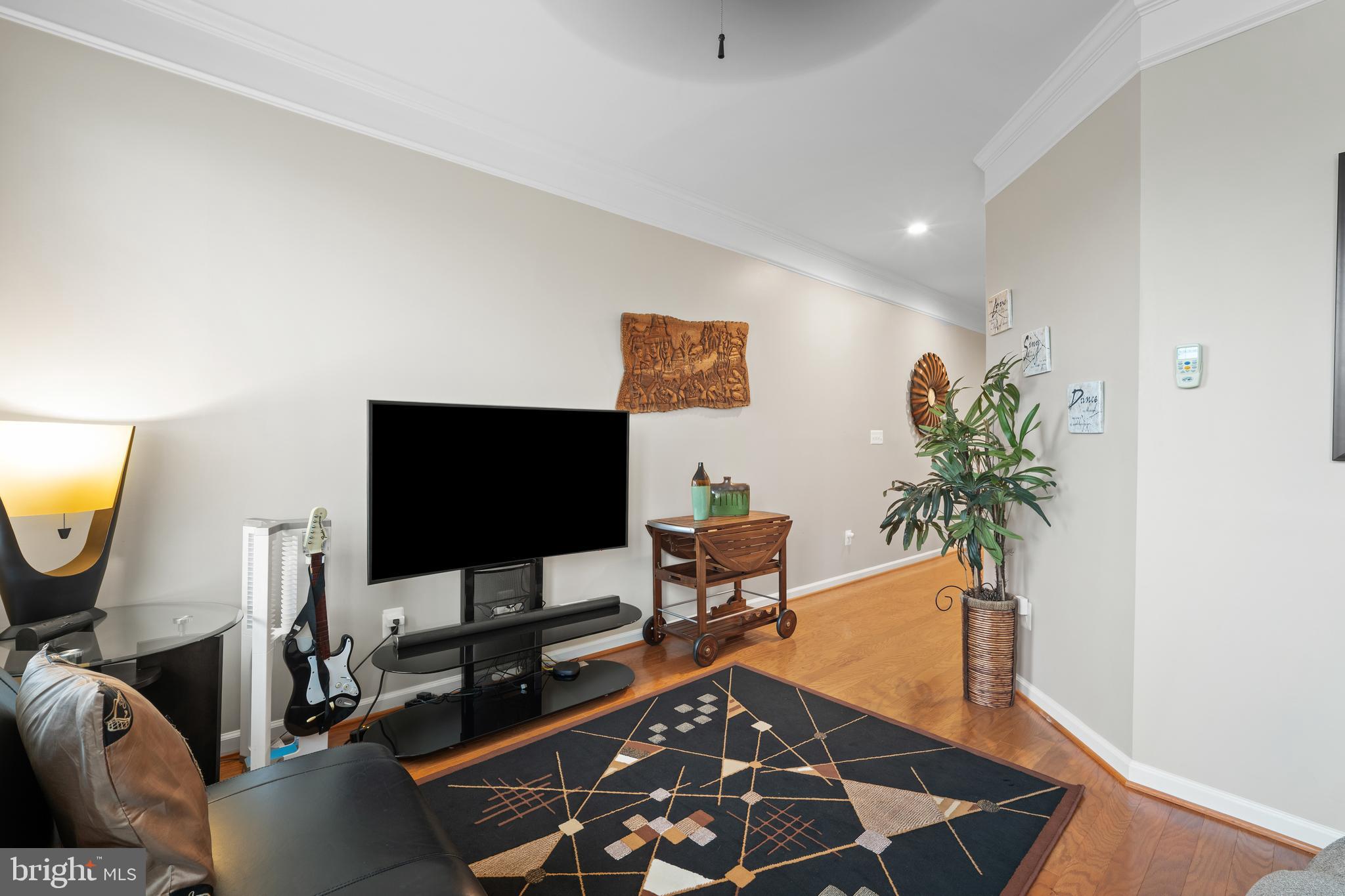 STONE RIDGE LANDBAY 5R - Residential