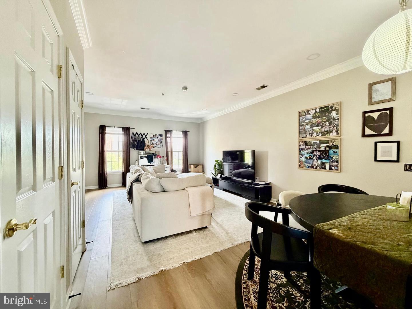 253 MARKET STREET W #300