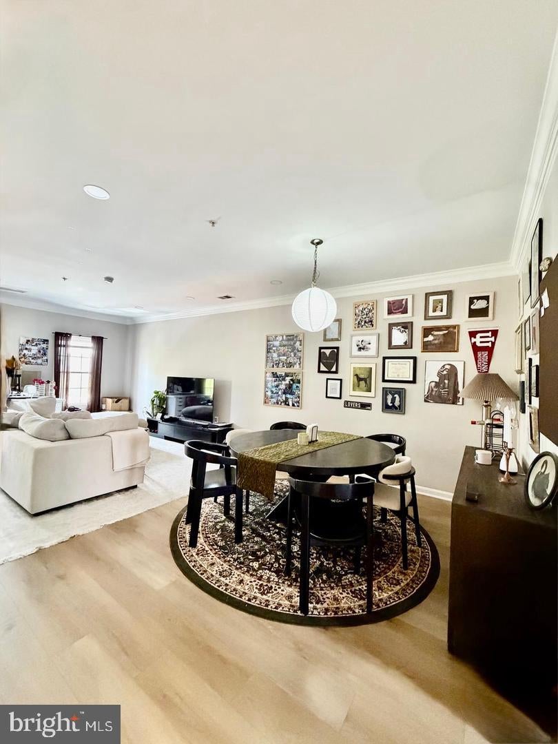 253 MARKET STREET W #300