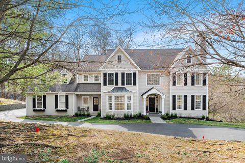 660 NARCISI LANE WAYNE PA 19087