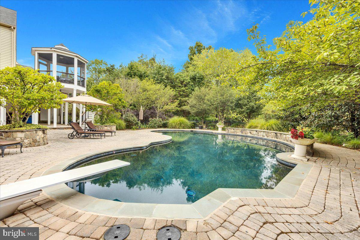 CEDAR CREST - Residential