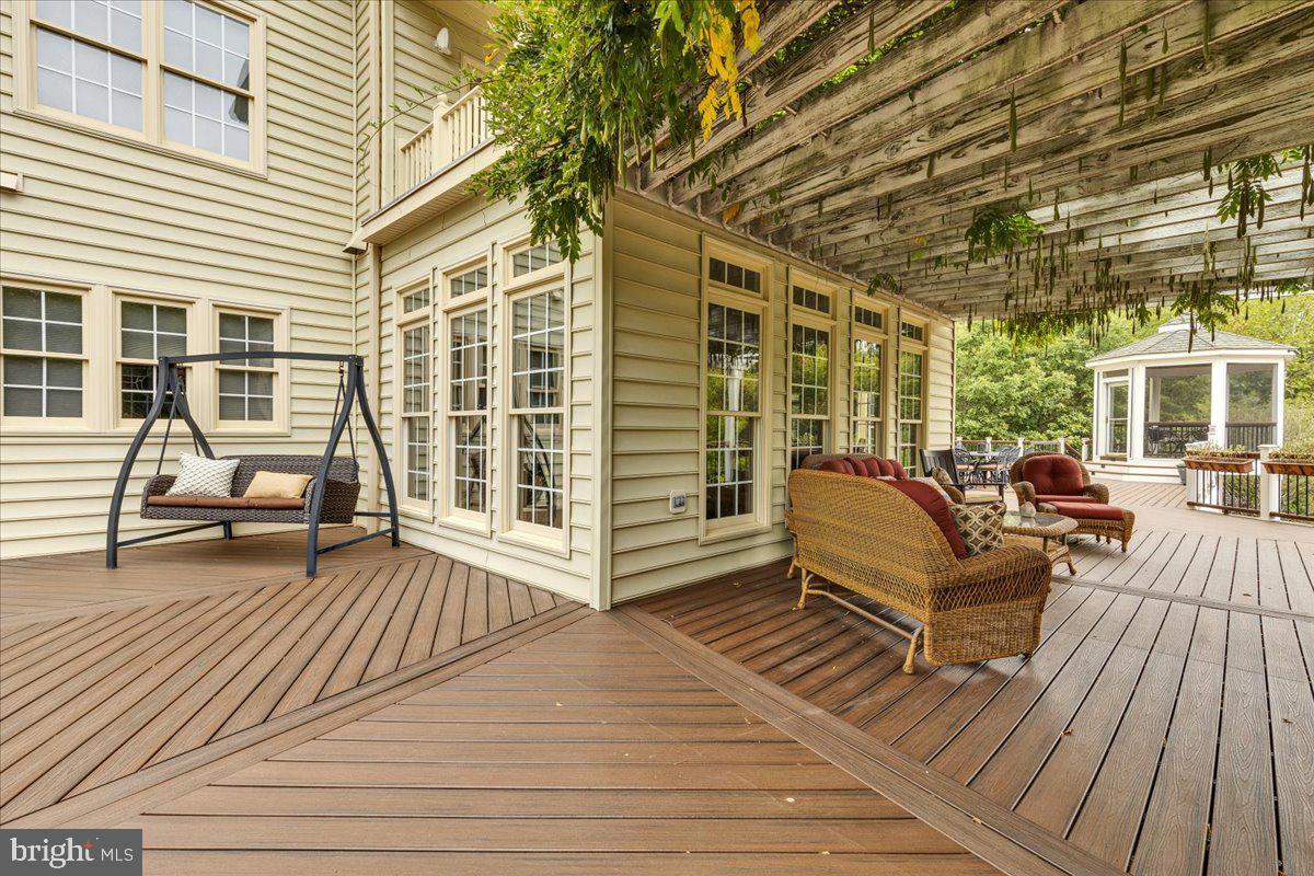 CEDAR CREST - Residential