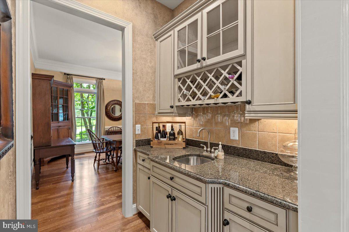 CEDAR CREST - Residential