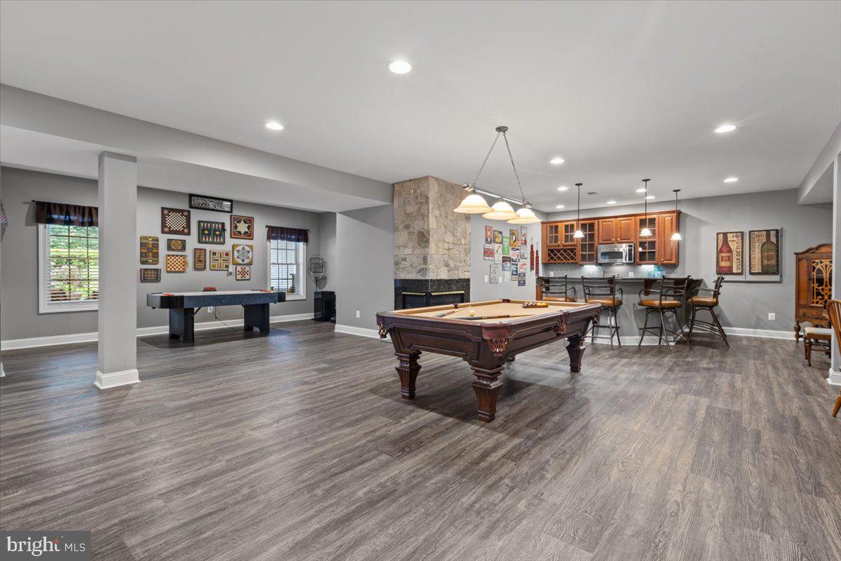 CEDAR CREST - Residential