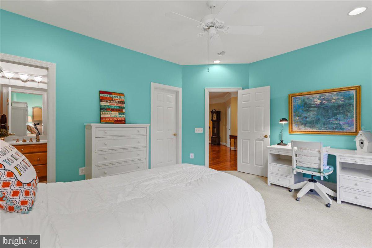 CEDAR CREST - Residential