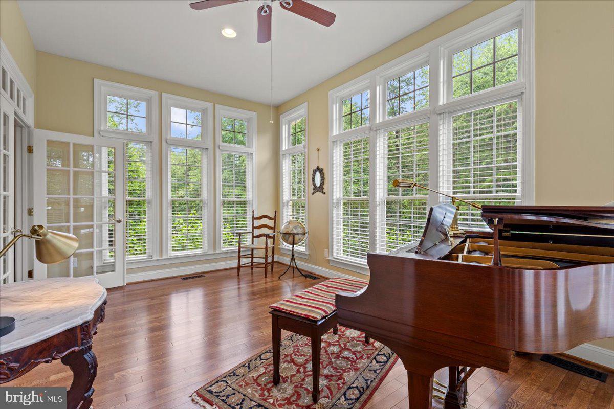 CEDAR CREST - Residential