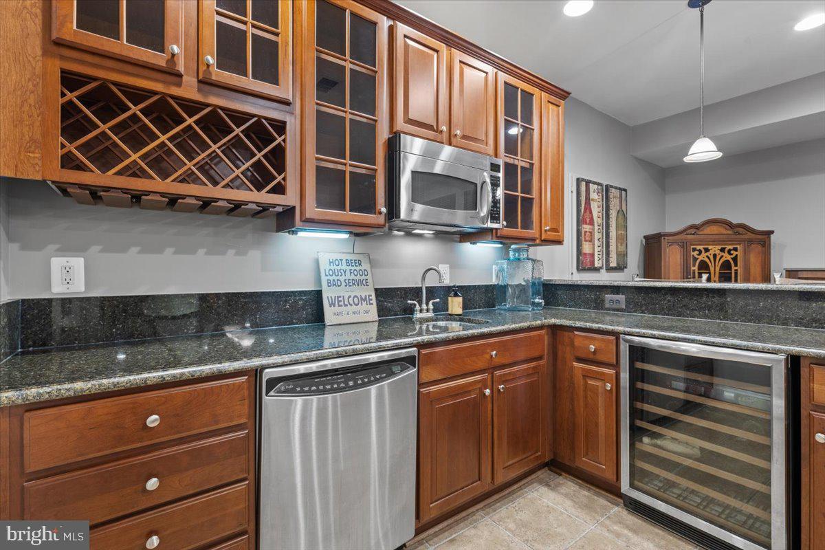 CEDAR CREST - Residential