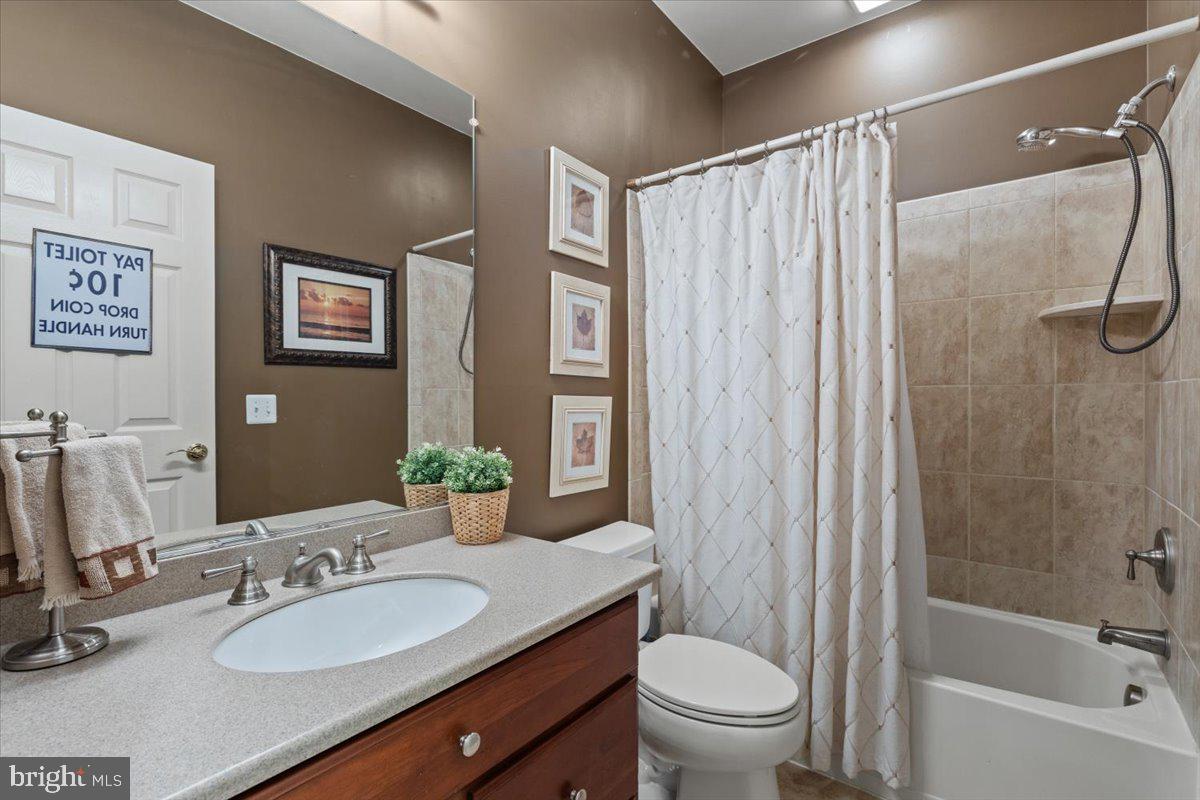 CEDAR CREST - Residential