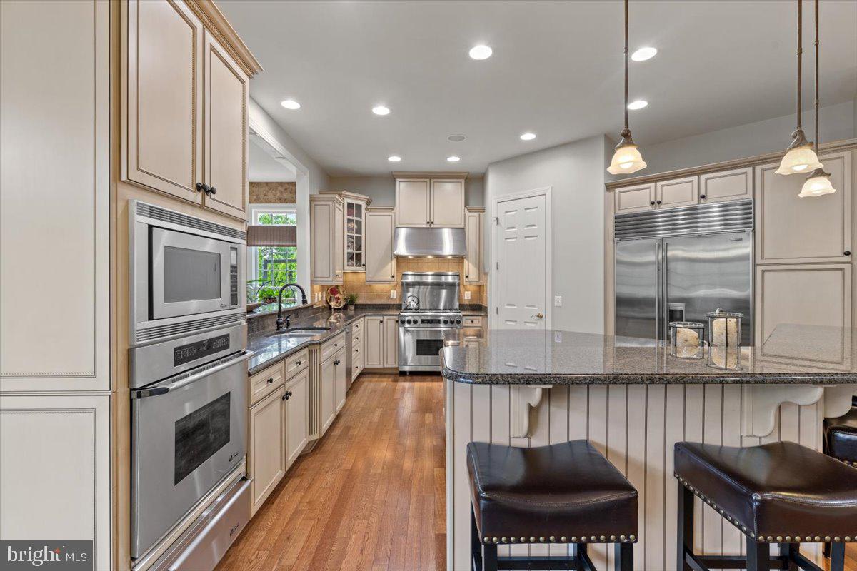 CEDAR CREST - Residential