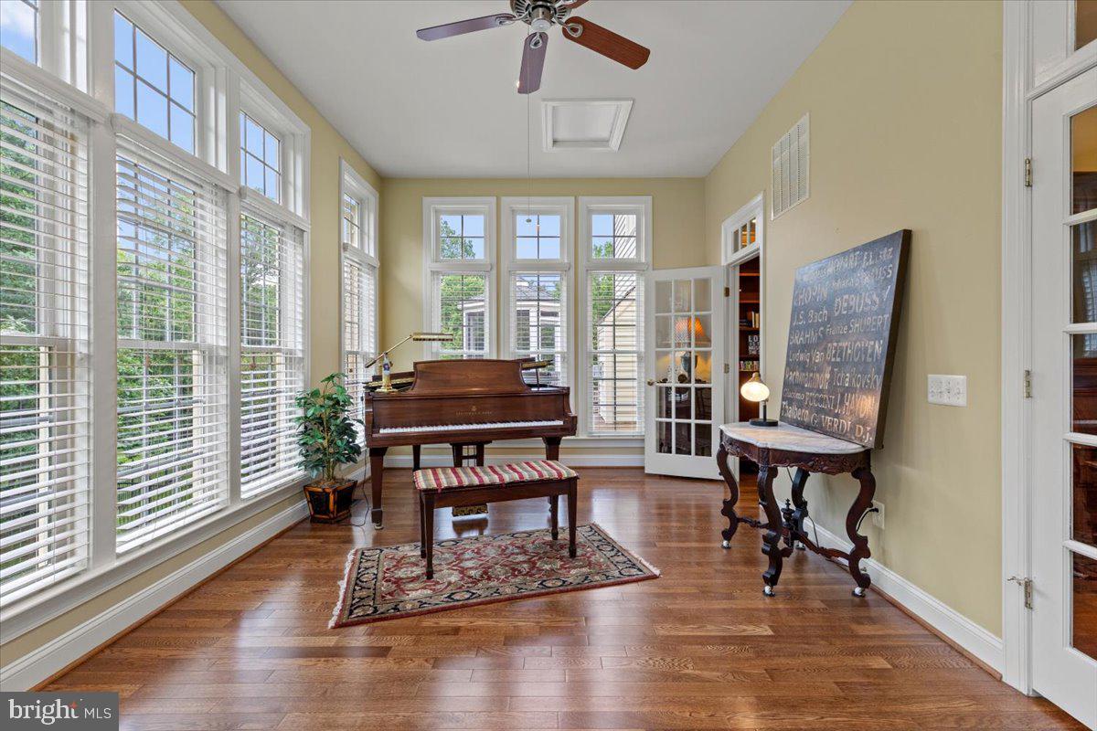 CEDAR CREST - Residential