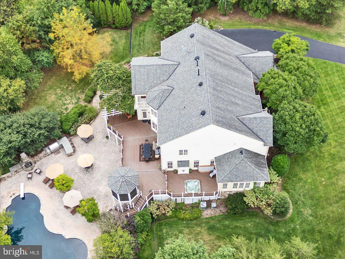 CEDAR CREST - Residential