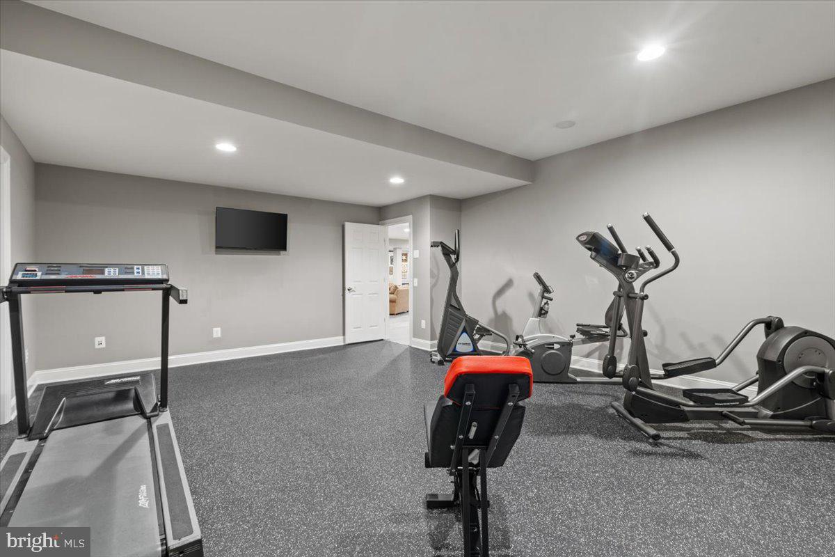 CEDAR CREST - Residential