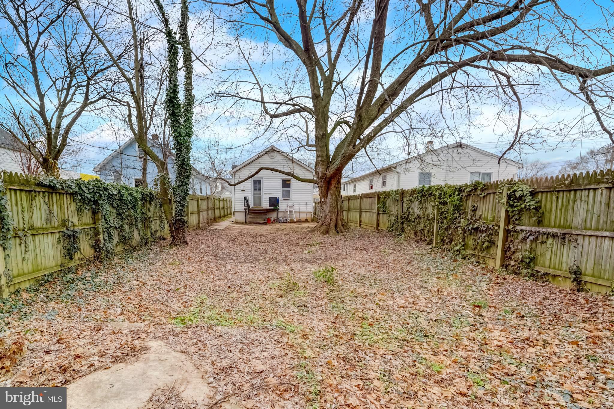 HILLCREST - Residential