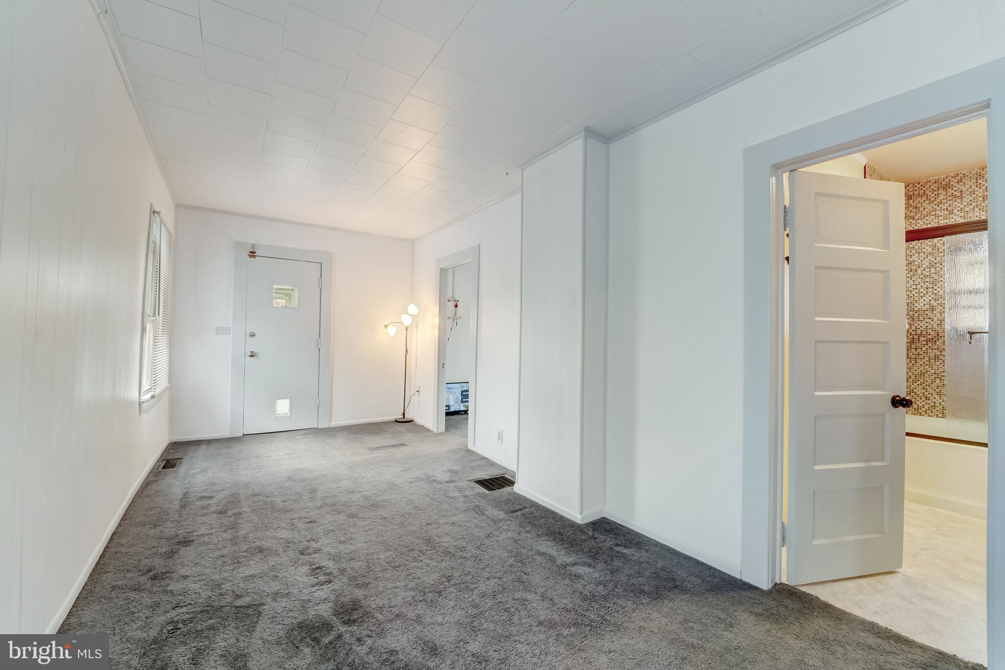 HILLCREST - Residential