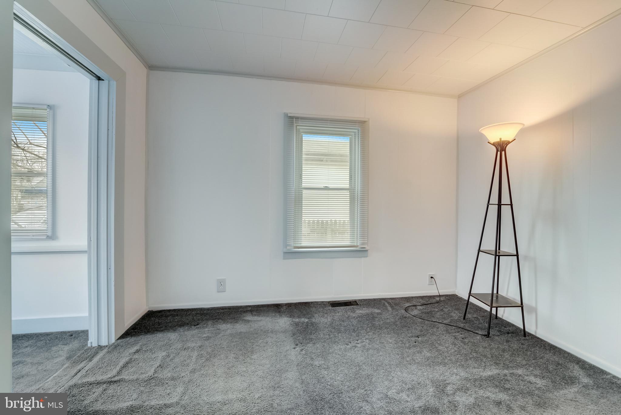 HILLCREST - Residential