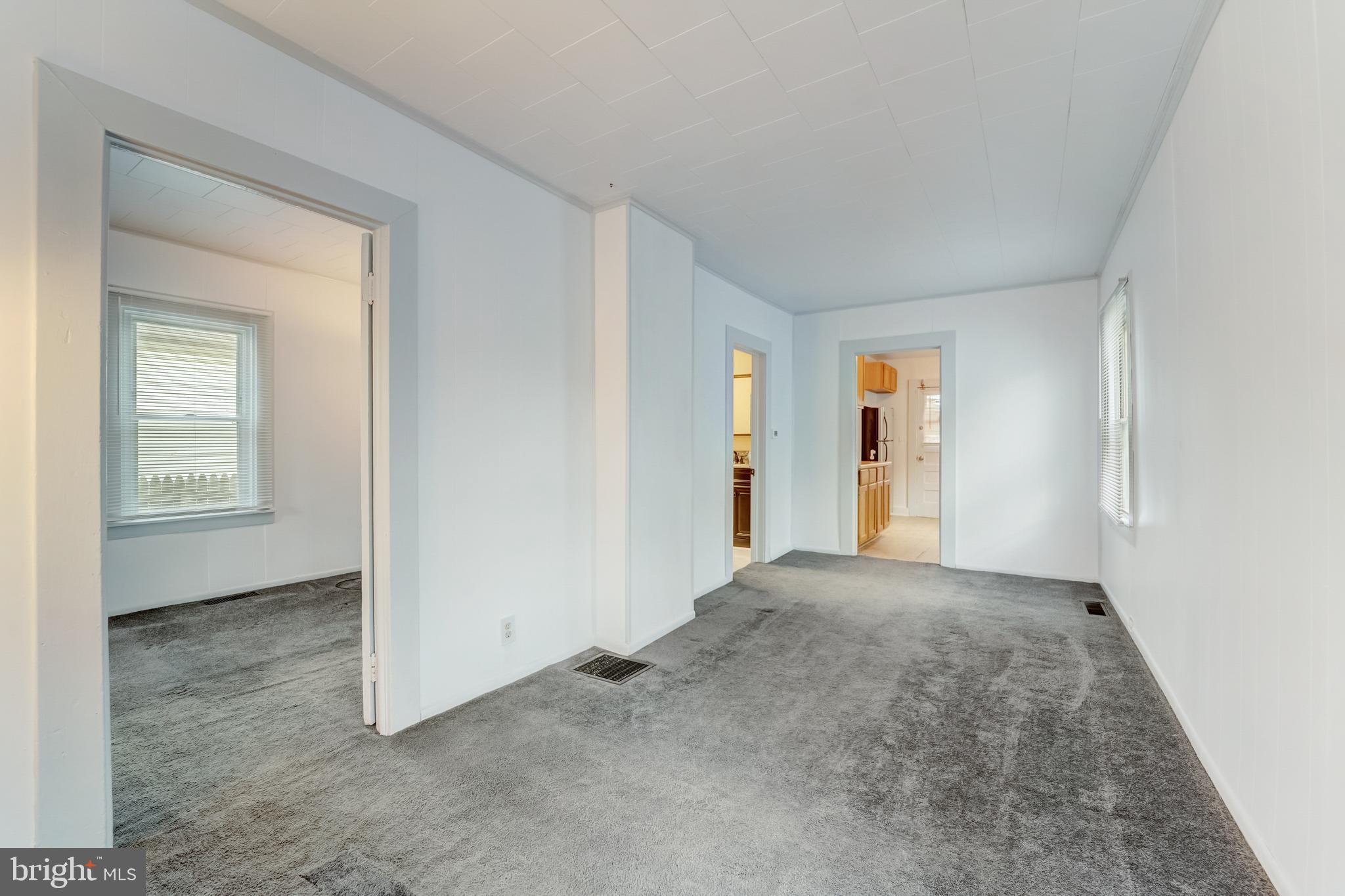 HILLCREST - Residential