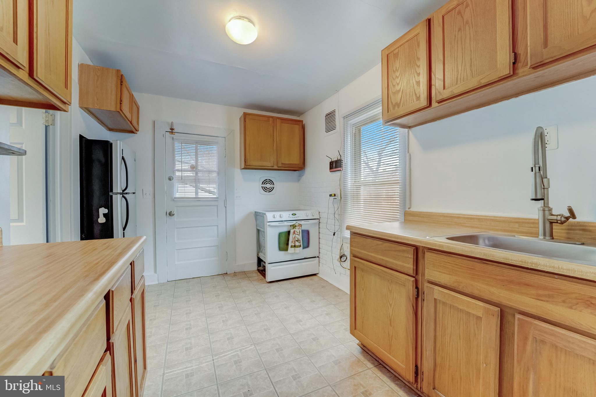 HILLCREST - Residential