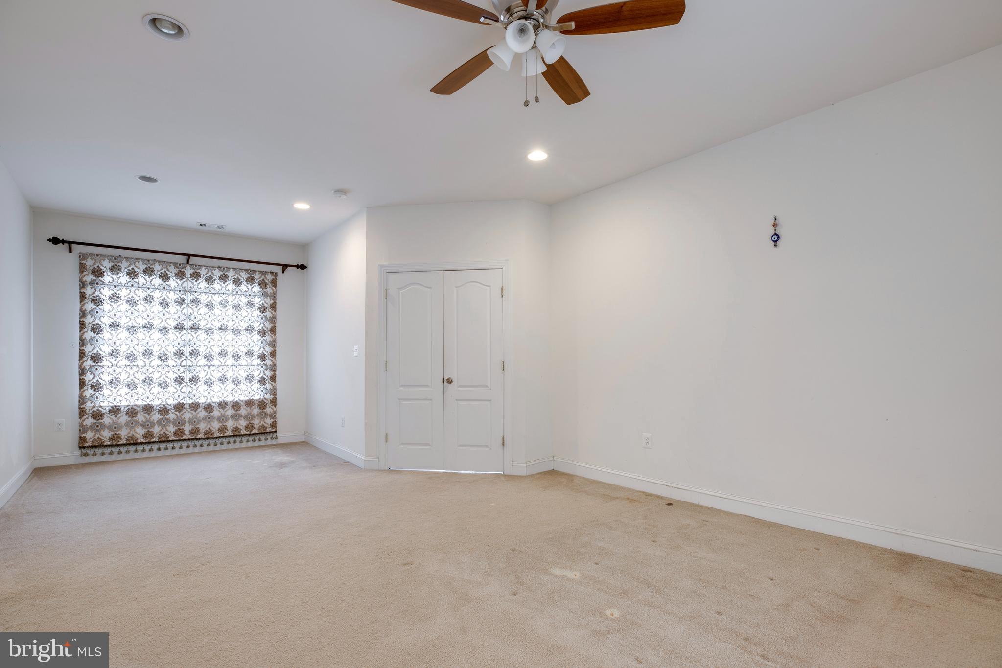 3954 WALNUT STREET