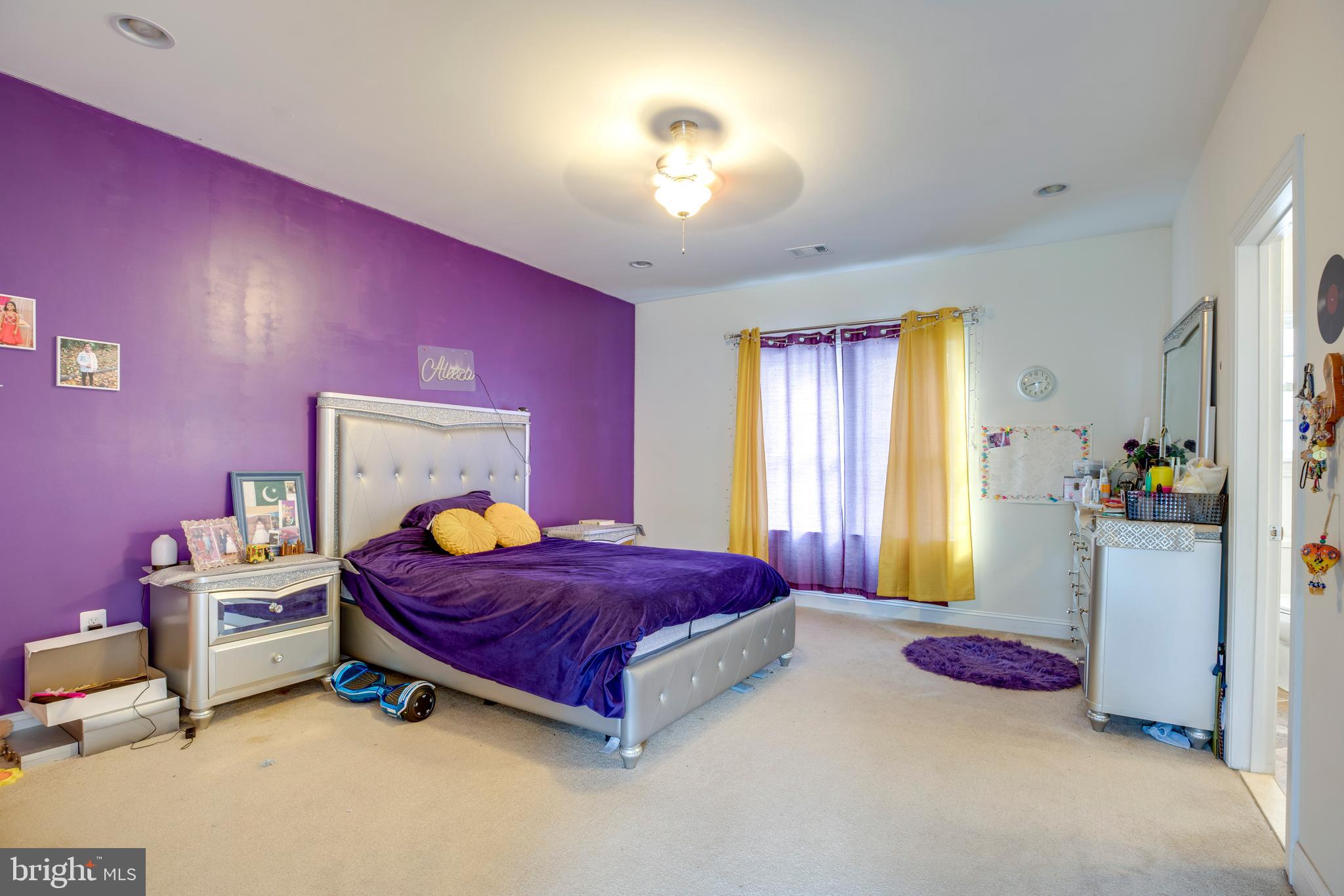 FAIRFAX HEIGHTS - Residential