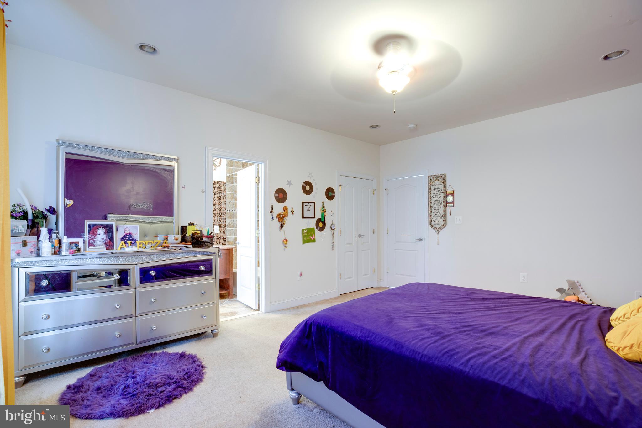 FAIRFAX HEIGHTS - Residential