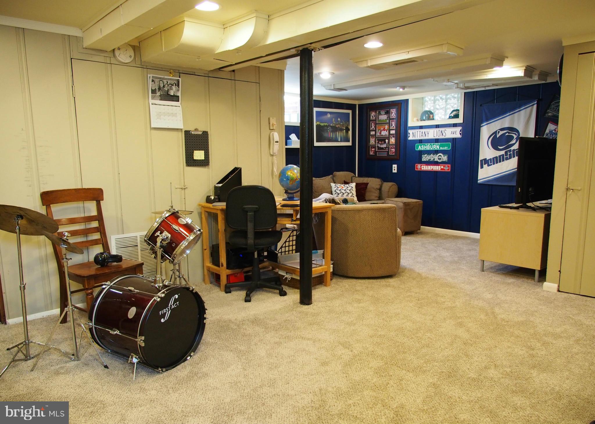 LOCH HILL - Residential