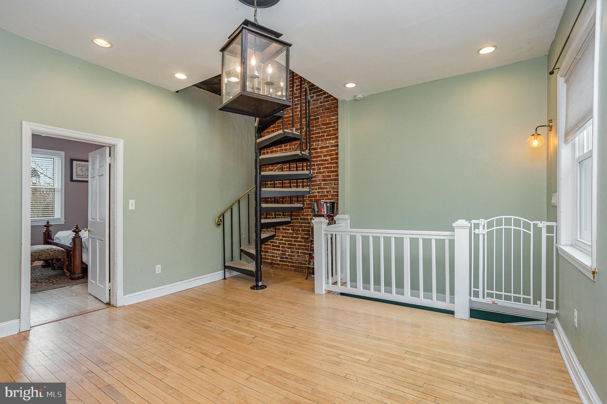 RIDGELY'S DELIGHT - Residential