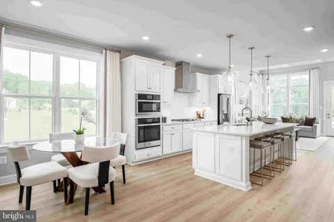 MLS: MDHW2065692