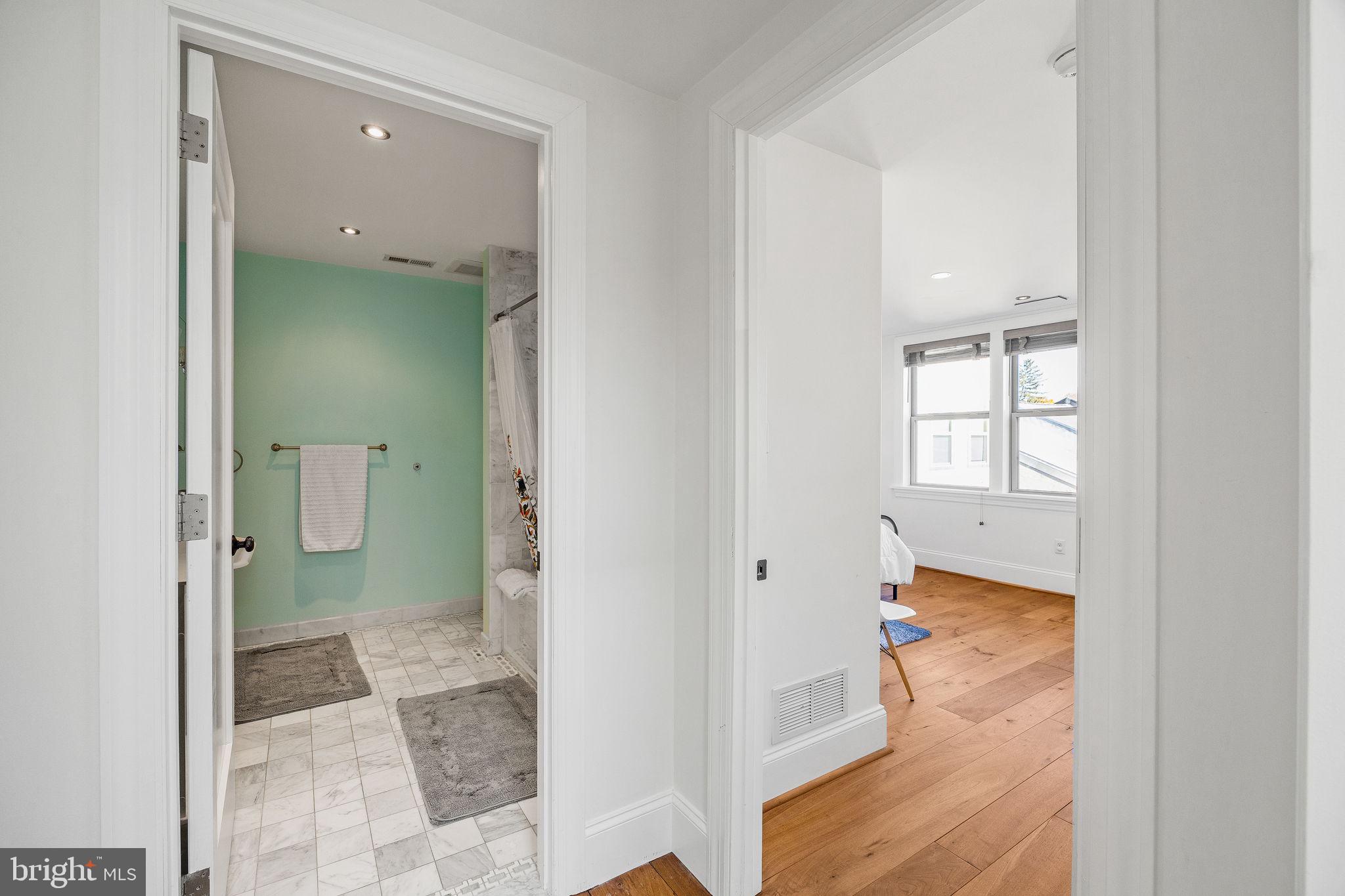 MANAYUNK - Residential