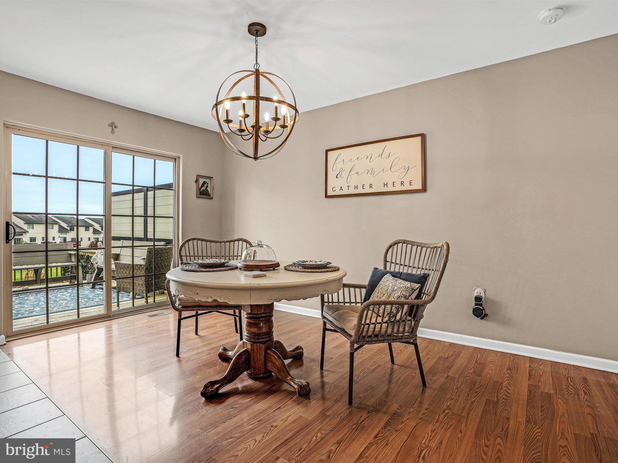 VILLAGE SQUARE COMMONS - Residential