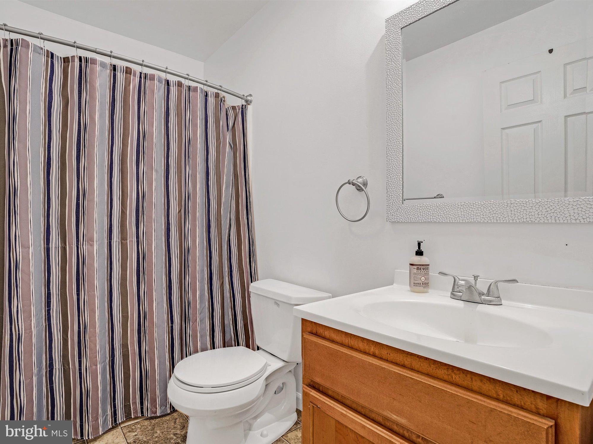 VILLAGE SQUARE COMMONS - Residential