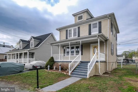 319 Front Street, Front Royal, VA MLS: VAWR2010796
