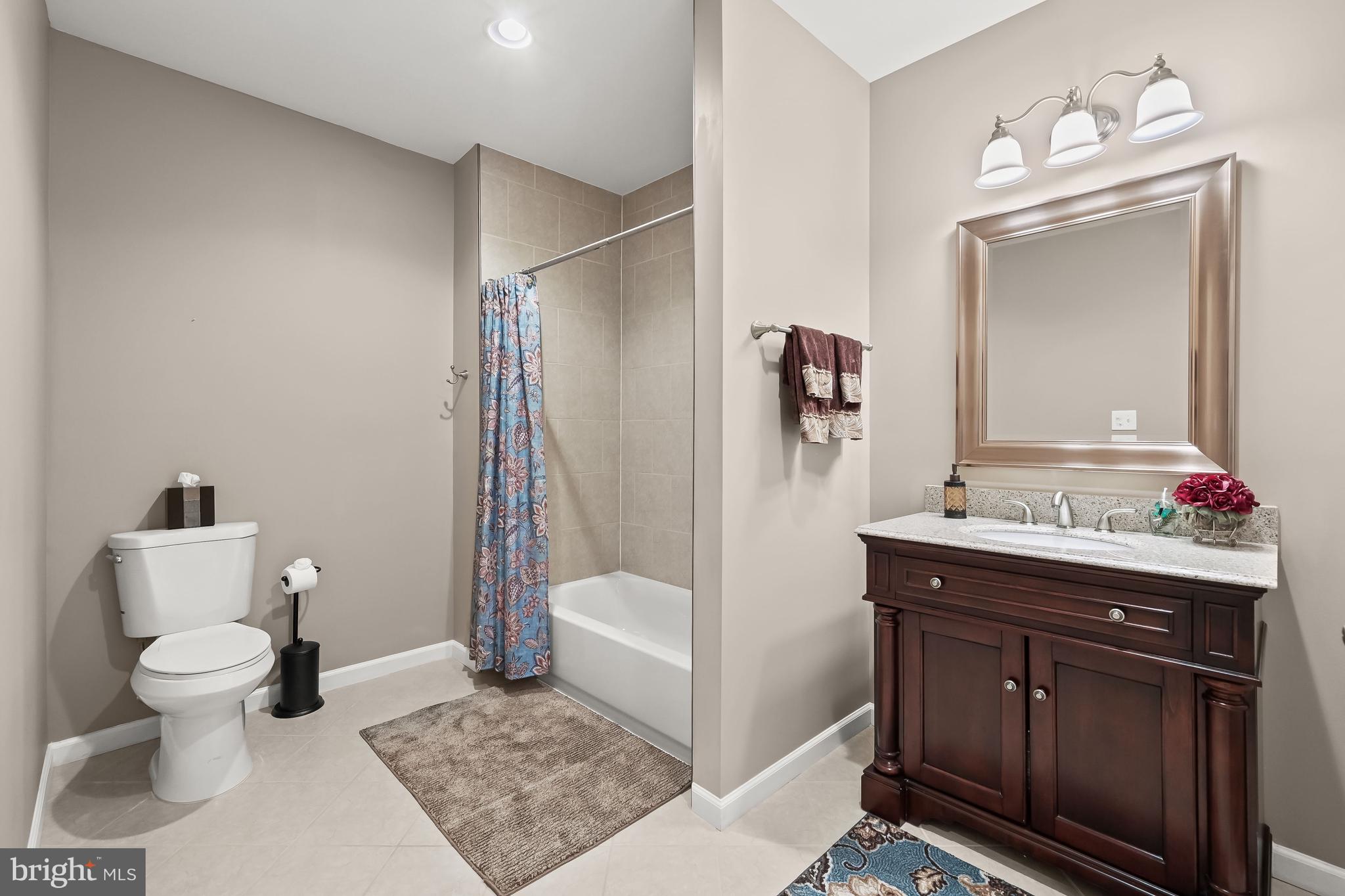 OLD COURT GARDENS - Residential